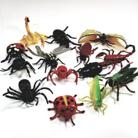 Large 14 Piece Plastic Toy Insect Collection Educational Play Set With Play Mat Included