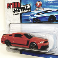 Maisto Fresh Metal Ford Mustang Boss 302 Candy Apple Red Hardtop 1/64 Scale Diecast Truck
